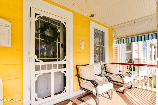 Photo - 19 Webb Ave Unit 1E