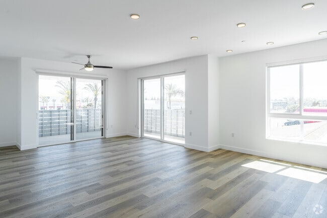 2BR, 2BA + Den- 1241SF - Living Room