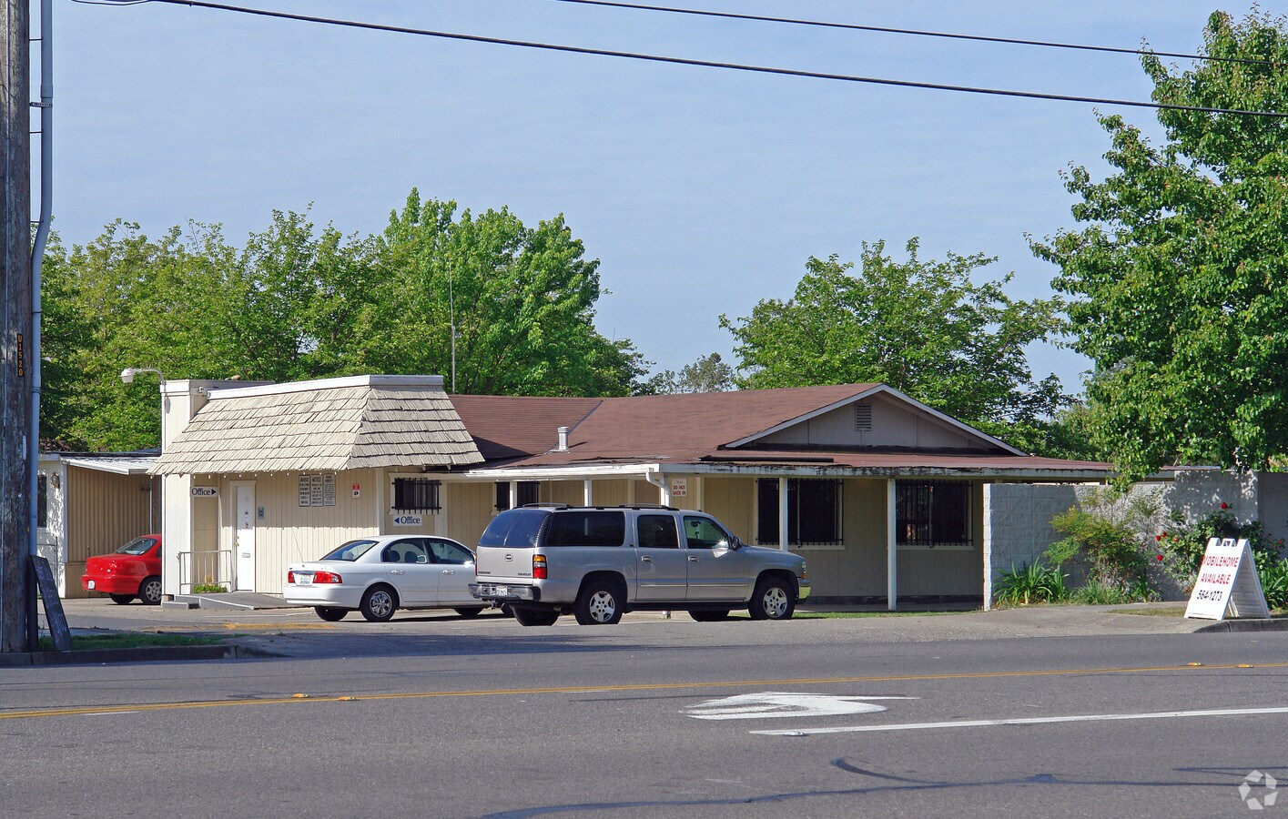Almondwood Mobile Home Park - Almondwood Mobile Home Park