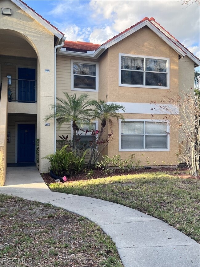 Building Photo - 12571 Equestrian Cir Unit 903