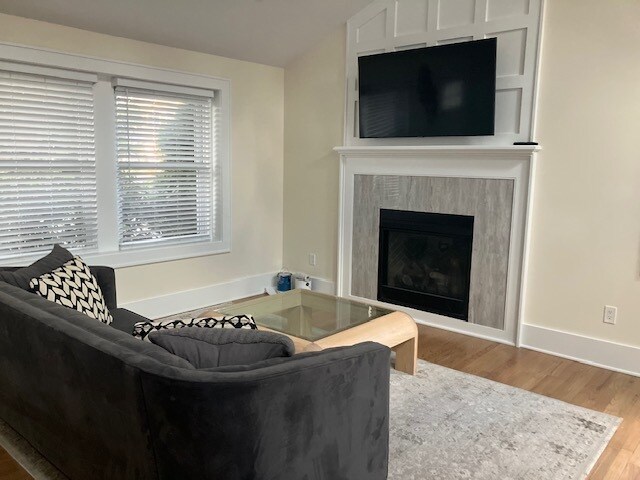 LR with fireplace