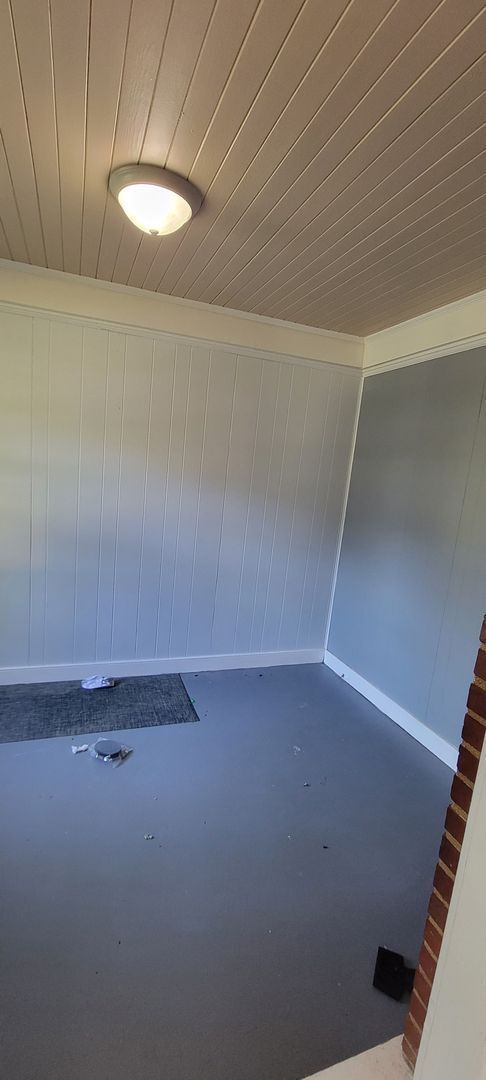 Photo - 8908 Mapleton Rd