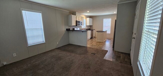 Photo - 209 Magnolia Pl