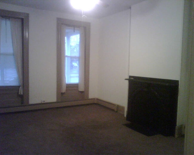 Photo - 157 S Main St Unit 1