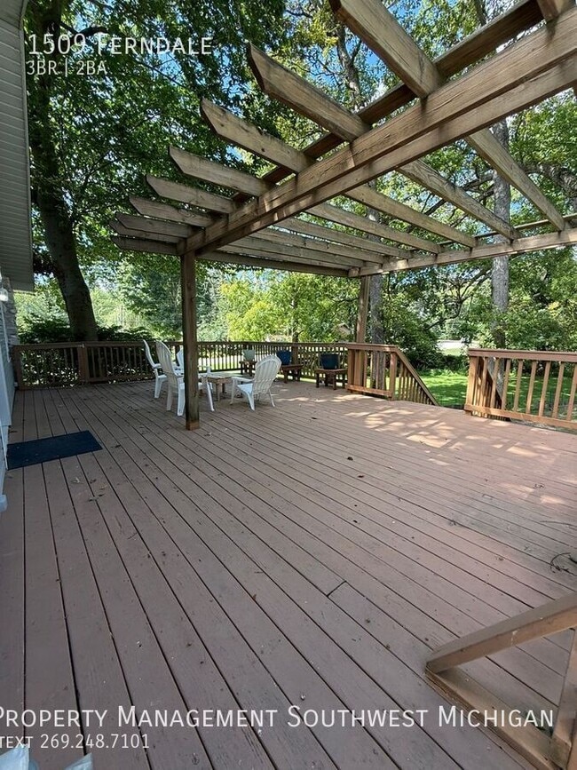 Photo - 1509 Ferndale-