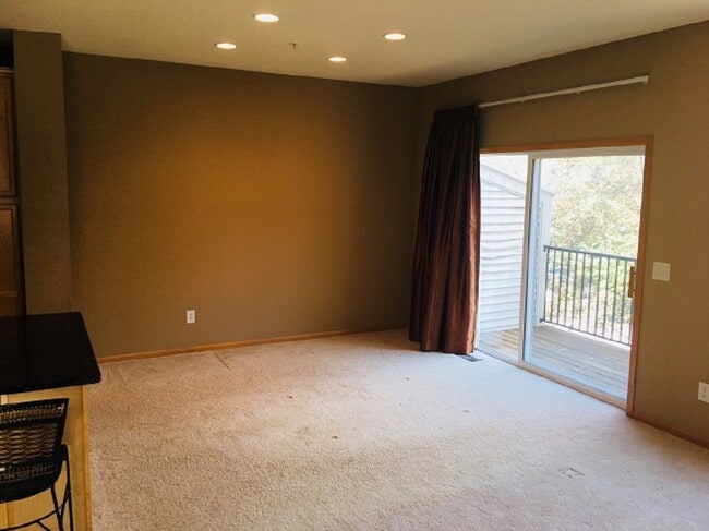 Photo - 2423 121st Cir NE