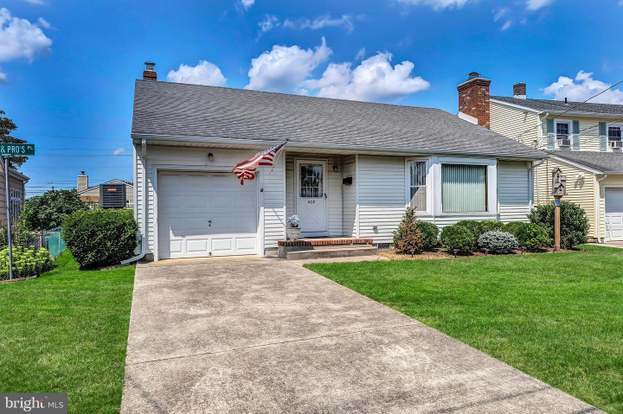 Photo - 409 Richard Ave