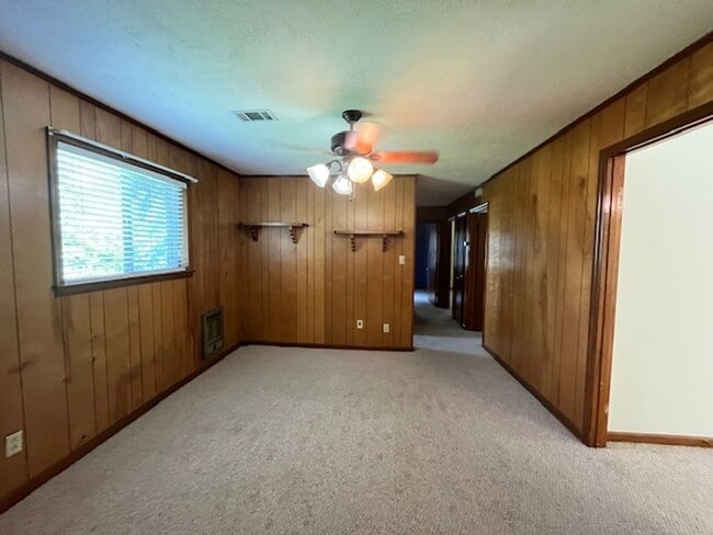 Photo - Renovated 3 Bedroom 1.5 Bath Home for Rent!
