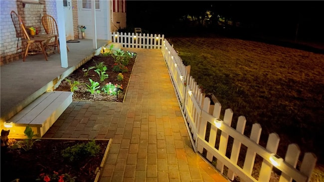 Photo - 178 S Main St