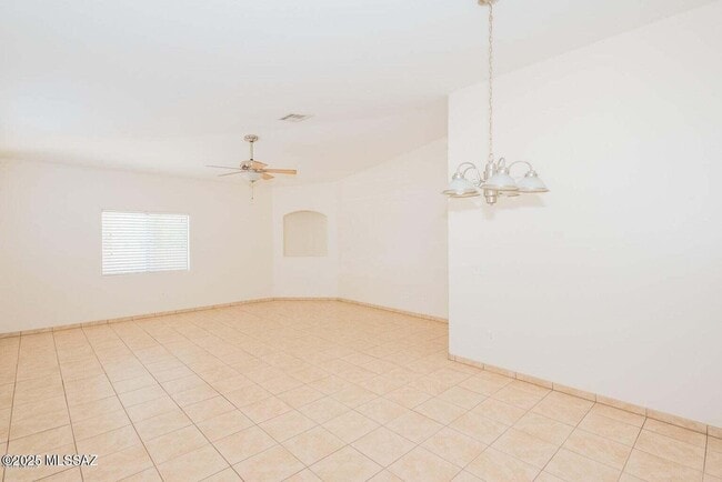 Photo - 5009 S Park Ave