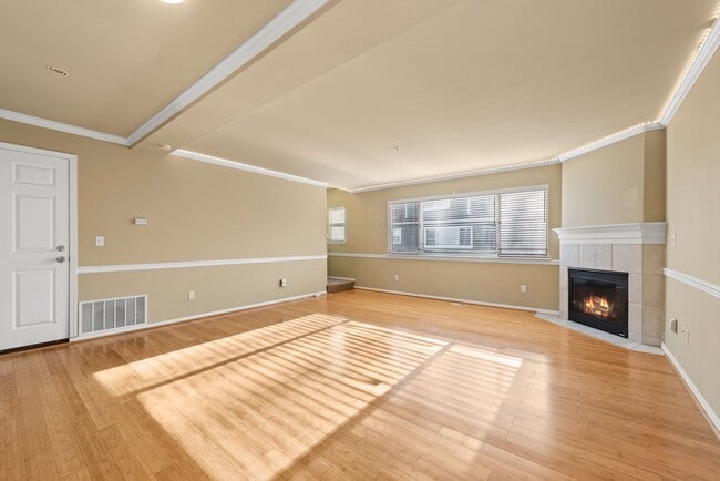 Photo - Well-appointed 3-Bedroom Townhome Near Downtown Kenmore & Bothell