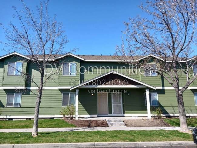 Building Photo - 2521 NW Cedar Ave Unit 2