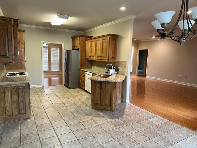 Photo - 105 Summertime Point