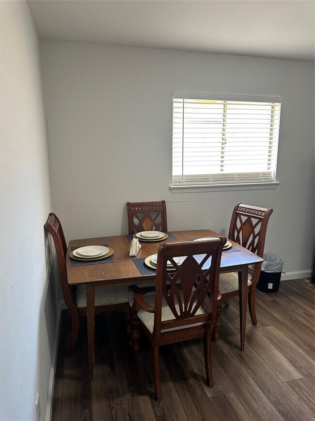 Photo - 605 Atkinson Ave Unidad 7