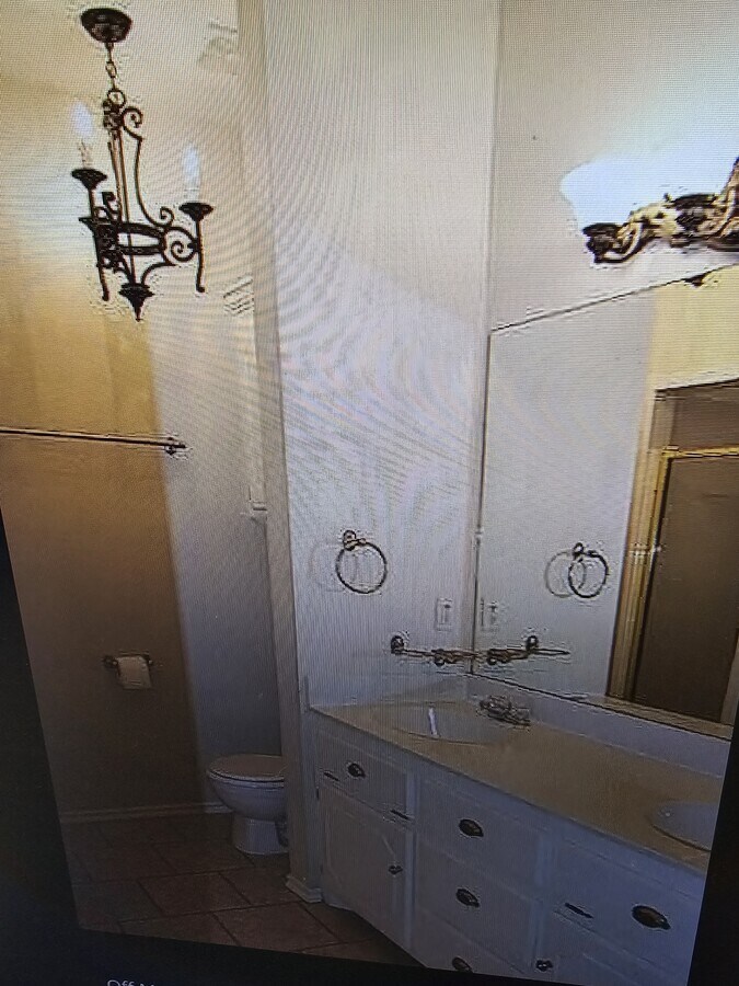 Photo - 625 E Katelyn Ln