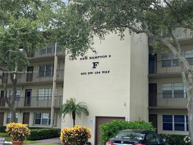 Building Photo - 400 SW 134th Way Unit 413F Rental