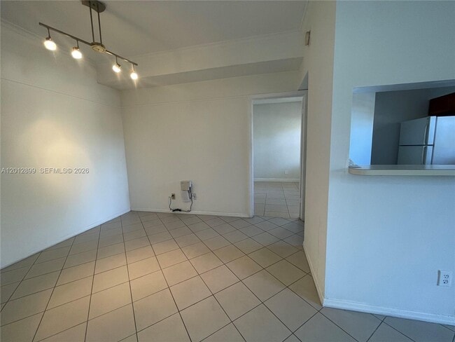 Photo - 640 Cypress Club Way Unidad F12