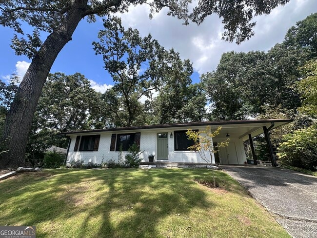 Photo - 2498 Lakewood Dr NW
