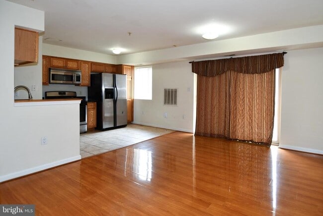 Photo - 4116 Ames St NE Unidad 102