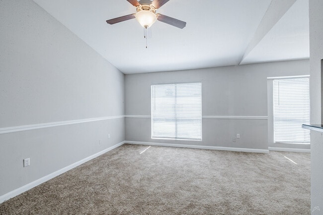 LakeComo-B1-002-07142025-S - The Park at Lake Como