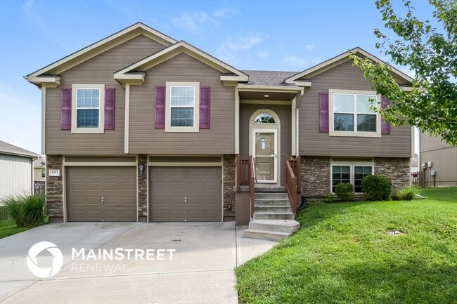 Photo - 1411 NW Hilltop Ln