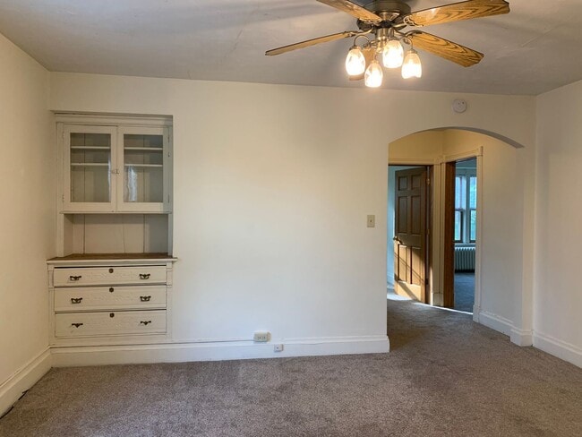 Photo - 2128-2130 E 2nd St Unidad 2128 E 2nd St - 2nd Floor