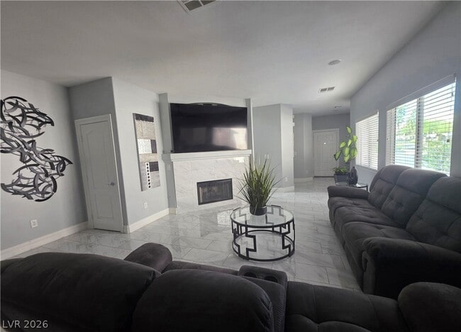 Photo - 7180 N Campbell Rd