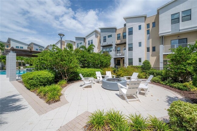 Photo - 1162 25th Way N