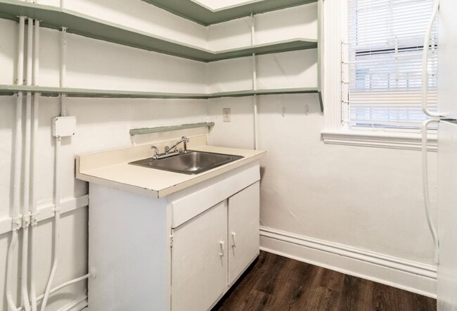 Photo - 31 Queensberry St Unidad 1-2