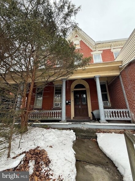 Photo - 216 Main St Unit 3