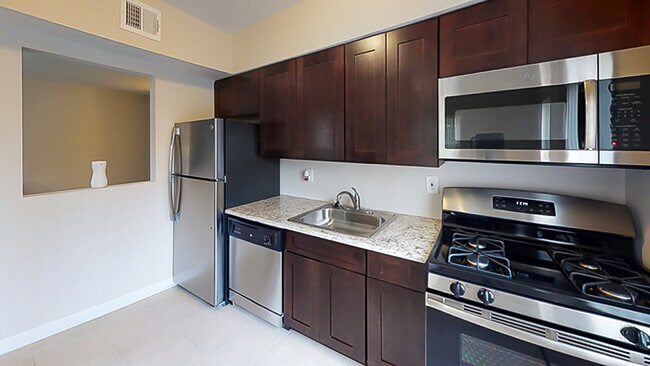 Photo - Larchmont Estates