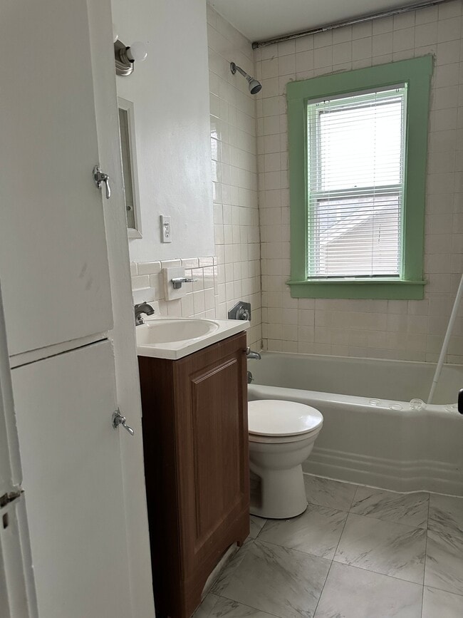 Photo - 274 Amherst St Unit 11