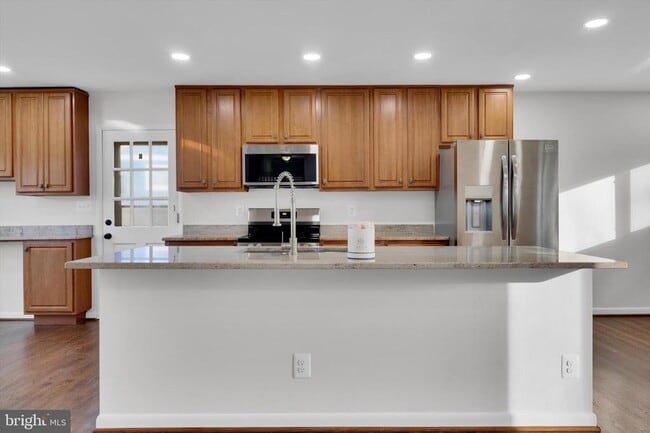 Photo - 4224 Kinmount Rd