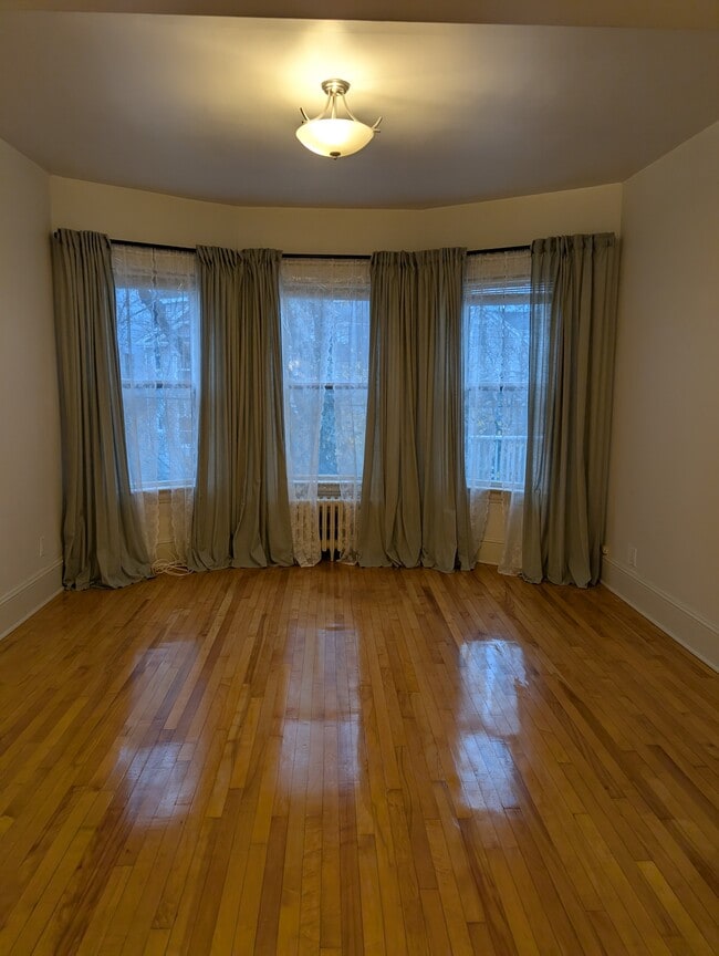 Photo - 6316 Pepperell St