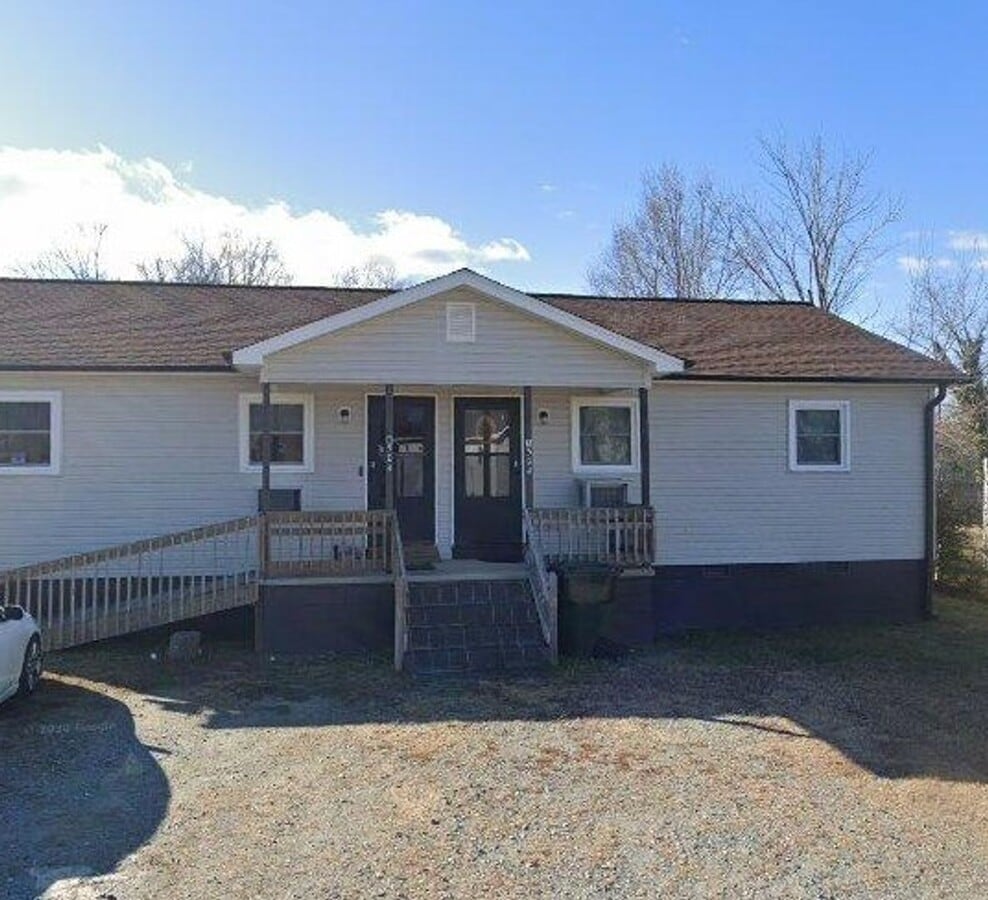 Photo - 504 Jarrett St Unit B