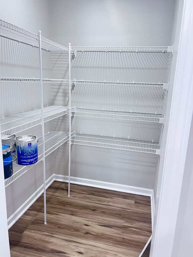 Photo - 631 Clary St