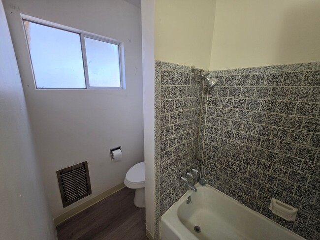 Photo - 700 Johnston Ave Unit 708