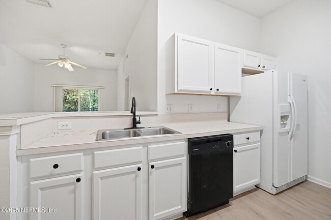 Photo - 6081 Maggies Cir Unit 104