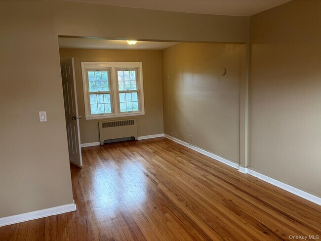 243 Lee Ave