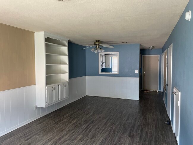 Photo - 1901 E Lindsey St