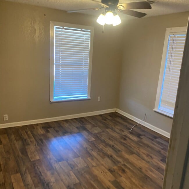 Photo - 2211 Grover Ave