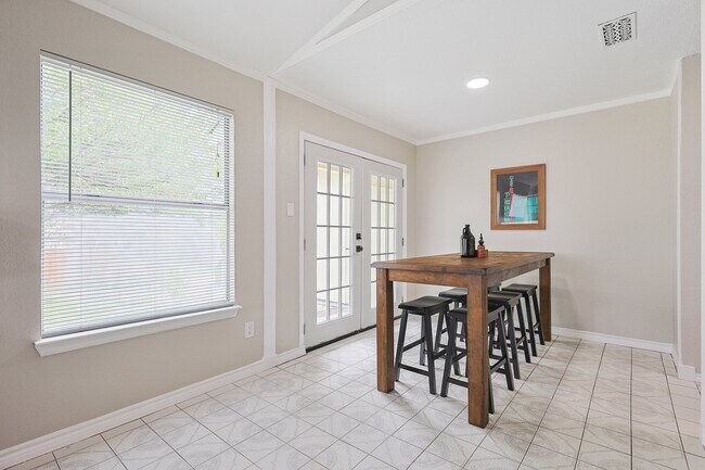 Photo - 2502 High Hollow Dr