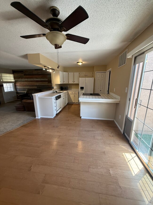 Photo - 6155 Little Pine Cir