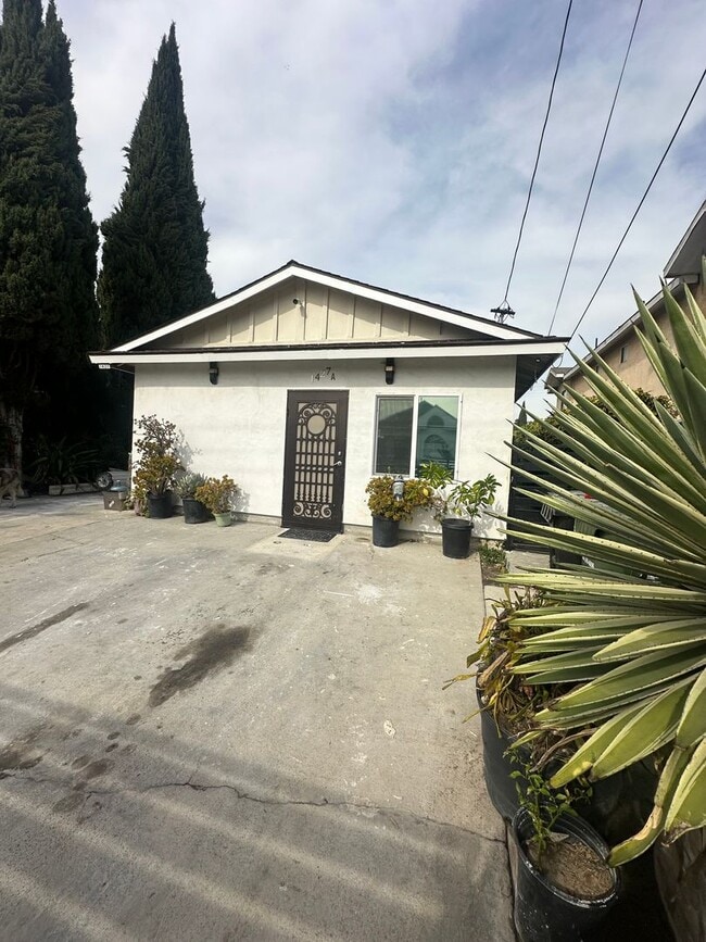 Building Photo - 1427 E 76th St Unit 1427 A