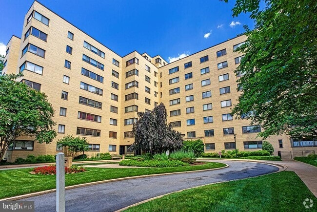 Building Photo - 3701 Connecticut Ave NW Unit 805 Rental