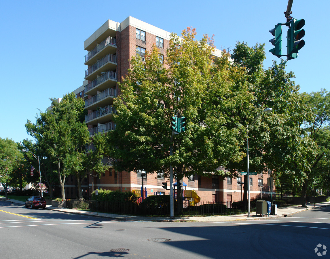 Marble Hall Apartments - Marble Hall Apartments