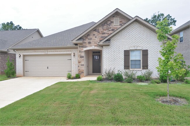 Large Buckhorn Rancher - Large Buckhorn Rancher House