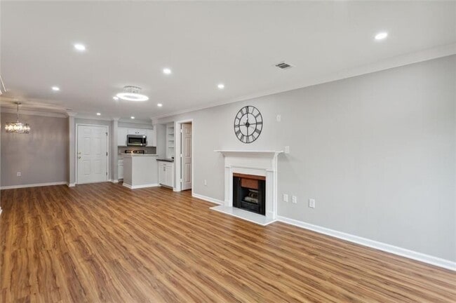 Photo - 23214 Plantation Dr NE