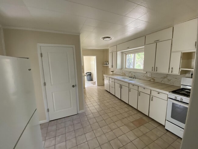 Photo - 316 Maplelawn St SE