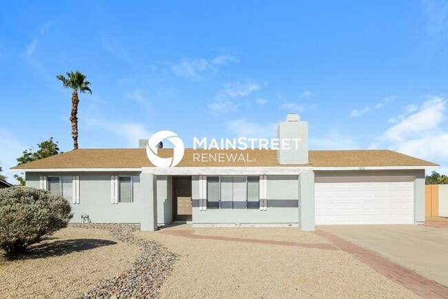 Building Photo - 3 Bedroom Pet-Friendly Home in Phoenix, AZ with Main Street Renewal